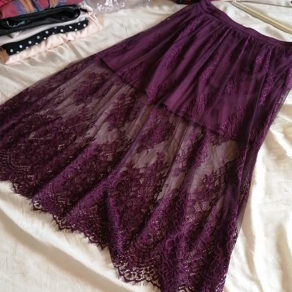 Lace midi skirt